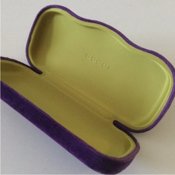 Gucci hardshell velvet eyeglass or sunglass case - Picture 3 of 6